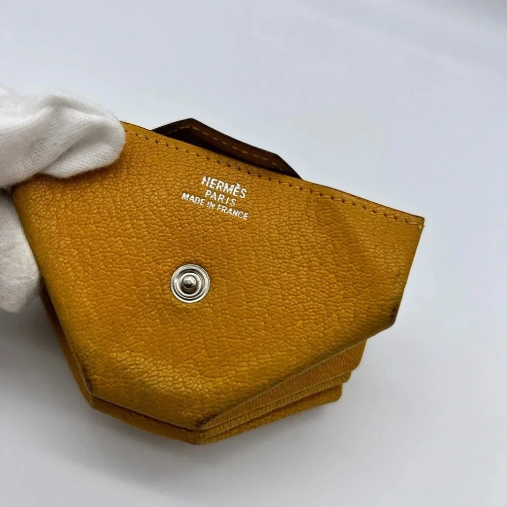 Auth HERMES Le Karan Yuit Coin Purse Yellow Leather F in Square (2002) Rare - Picture 6 of 12
